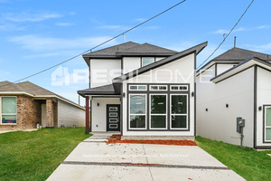 2712 Camel Court Photo