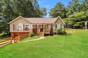 Image of 5828 Dogwood Cir