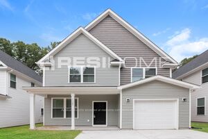 1323 Log Cabin Photo