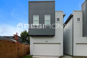 3008 Baer Street Photo