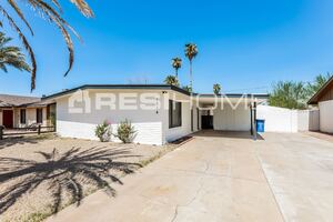 1314 E Del Rio Dr Photo