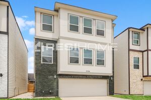 2326 Saint Emanuel Street Photo