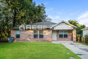 2719 Gertrude Avenue Photo