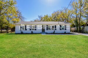 Image of 3325 Kings Ln