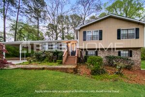 8240 Blackfoot Trl Photo