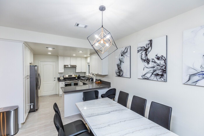 46 S Lotus Ave #B, Pasadena, CA 91107 photo 4