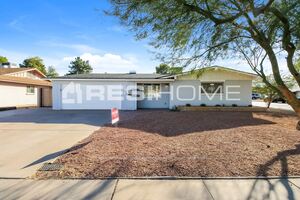 2103 E Fremont Dr Photo