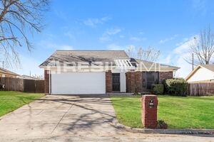 6220 Fernwood Drive Photo