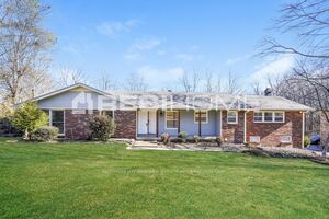 Image of 954 Carlin Dr