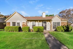2213 Salerno Drive Photo