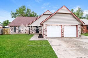 Image of 1209 S Avery Dr