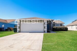 3009 Sabal Bend Dr Ne Photo