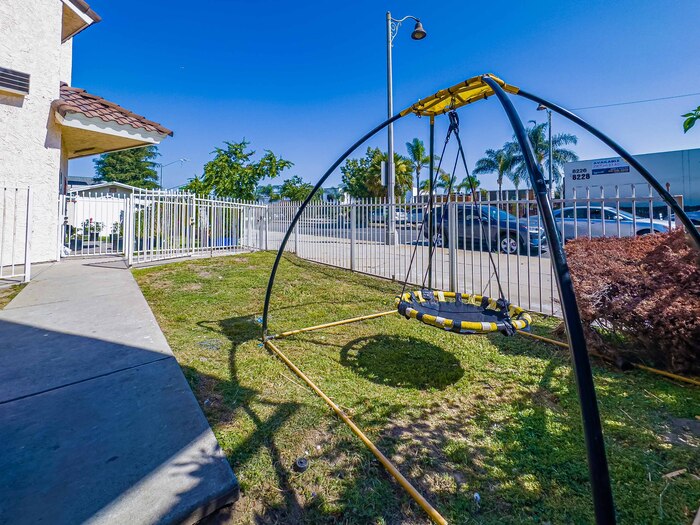 8235 Whittier Blvd, Pico Rivera, CA 90660 photo 3
