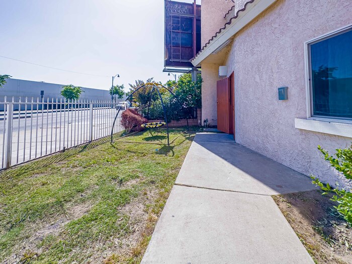 8235 Whittier Blvd, Pico Rivera, CA 90660 photo 4