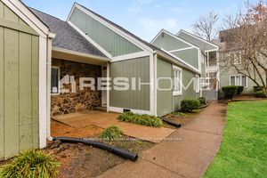 Image of 420 Raintree Place