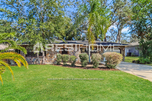 8852 Forest Lake Dr Photo