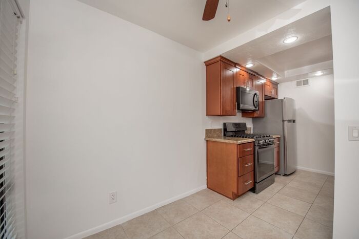Huntington Beach Condo — photo 10