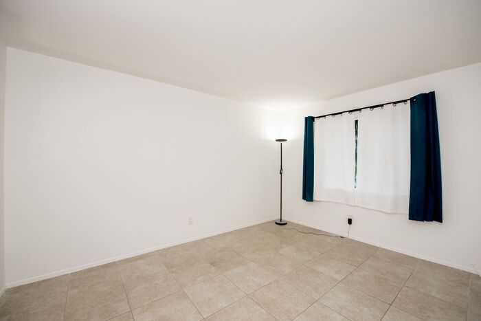 Huntington Beach Condo — photo 15