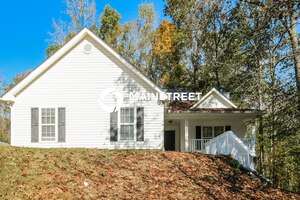 3 Bedroom House – 175 Autumn Ct, Covington, GA 30016