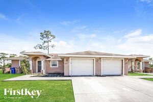 houses for rent in Lehigh Acres