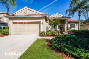 houses for rent in Lehigh Acres
