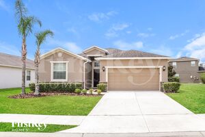 houses for rent in Davenport
