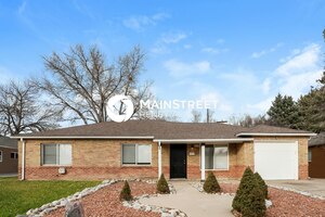 houses for rent in Aurora