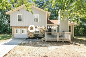 3 Bedroom House – 400 Doe Ct, Fairburn, GA 30213