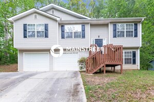 4 Bedroom House – 5515 Hall Cir, Union City, GA 30291
