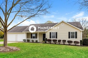 3 Bedroom House – 104 CEDAR RIDGE RD, LOCUST GROVE, GA 30248