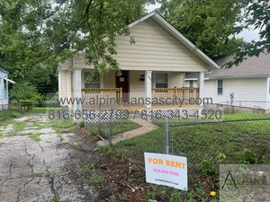 House for rent at 11205 E 10 S, Independence, MO 64054