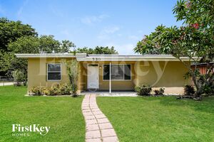 houses for rent in Hollywood