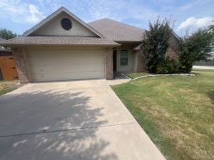 houses for rent in Granbury