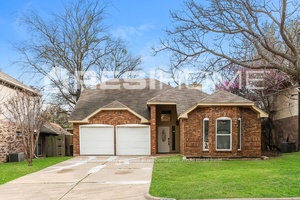 818 Ashmount Lane Photo