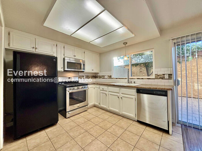 Los Angeles Town Home