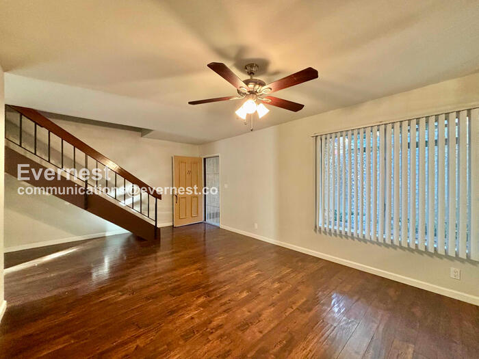 Los Angeles Town Home — photo 8