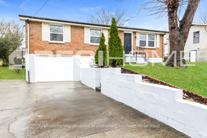 Image of 820 Aeolia Dr E