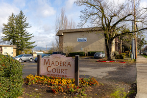 houses for rent in Wood Village