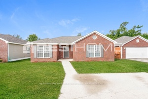 1041 Georgetown Lane Photo