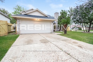6402 Wild River Dr Photo
