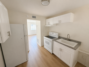 2 Bedroom Apartment – 443 Dargan Pl SW, Unit 4, Atlanta, GA 30310