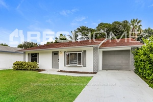 7398 Willow Springs Circle E Photo