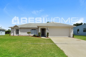 2924 Norwick St Photo