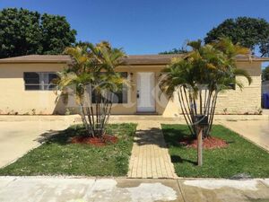 houses for rent in Hollywood