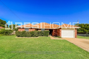 209 Madre Circle Photo