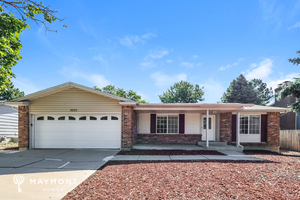 houses for rent in Aurora