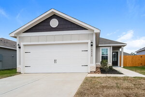 3 Bedroom Rental – 15643 Plum Brook Dr, Conroe, TX, 77303