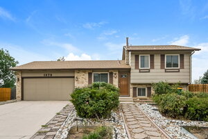 houses for rent in Aurora