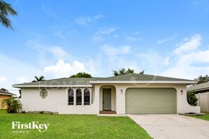 houses for rent in Cape Coral