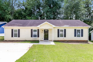 5 Bedroom Rental – 6125 Pineneedle Dr SW, Covington, GA, 30014